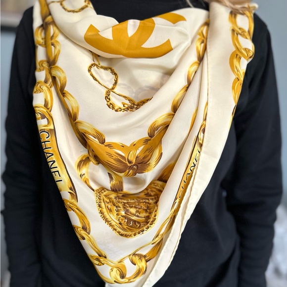 Vintage Chanel Scarf - Picture 4 of 7